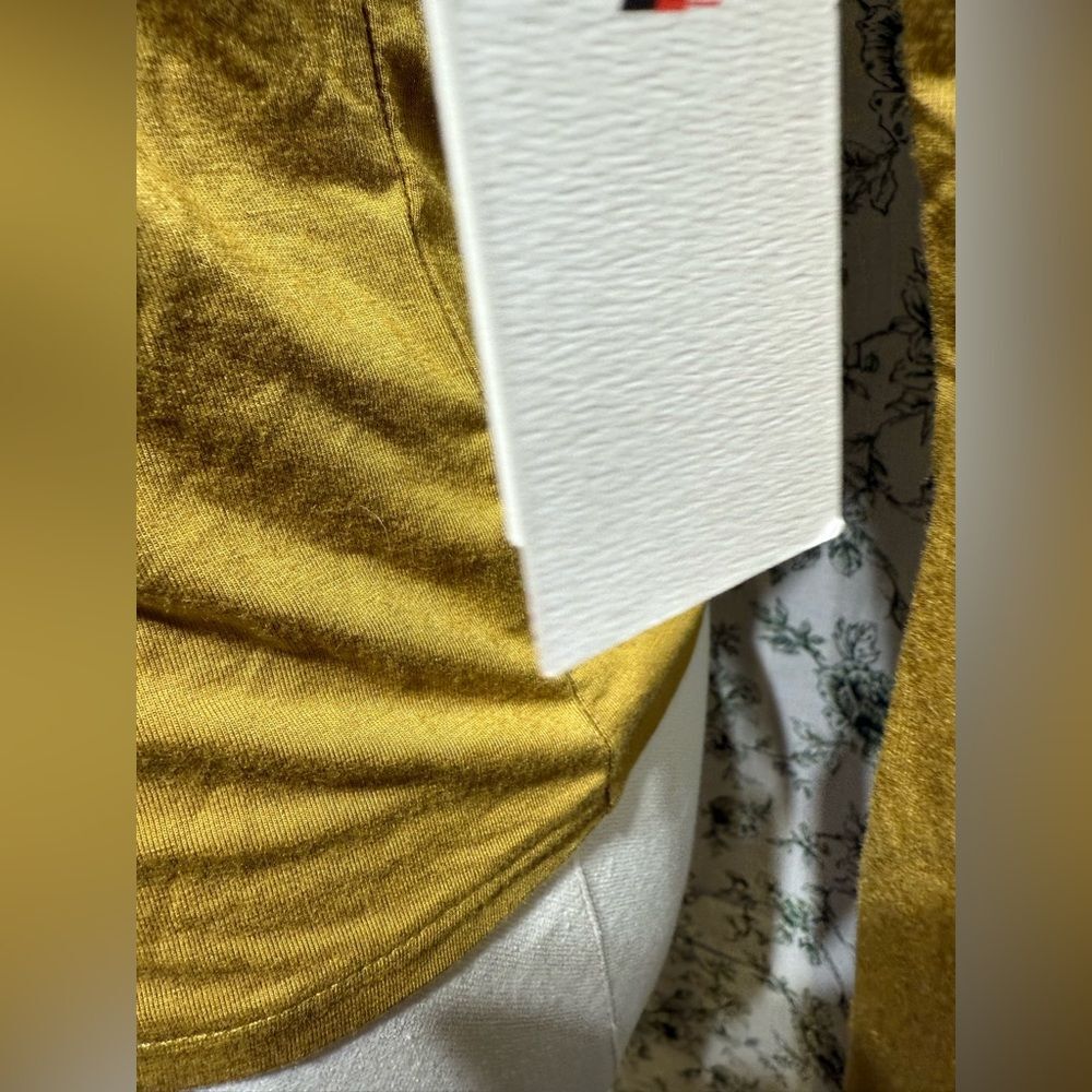 Honor the gifts turtleneck long sleeve - Picture 4 of 6